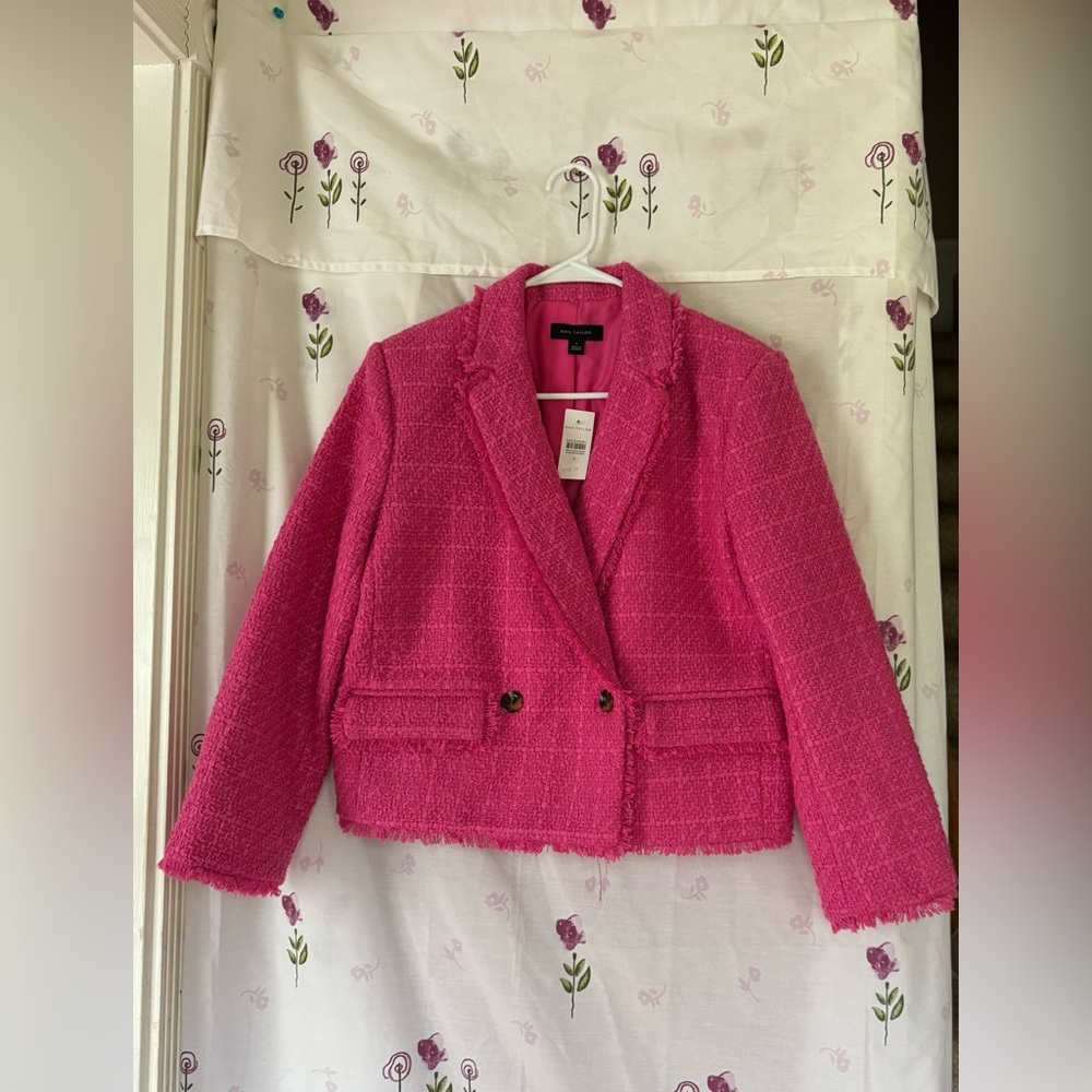 New with tag Ann Taylor Vibrant Pink Tweed Blazer size 8